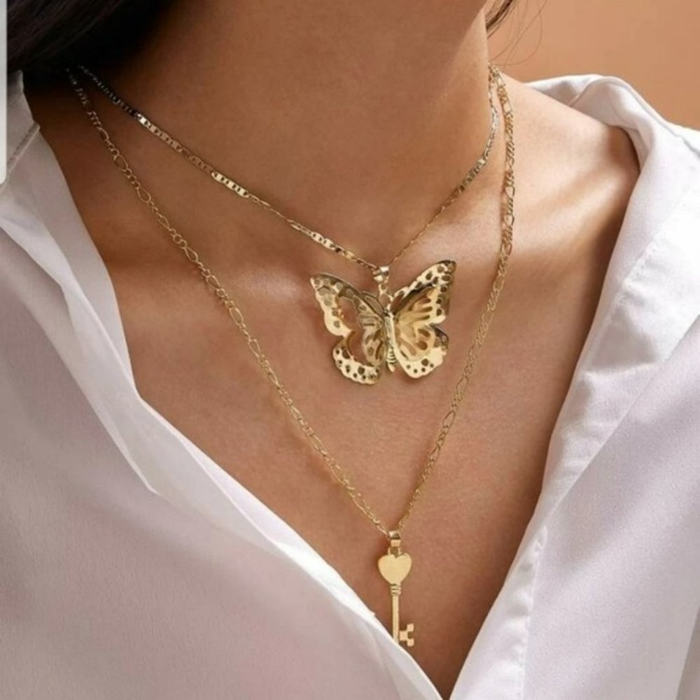 *Joan* Butterfly Key Necklace